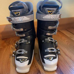 Women's Ski Boots – Nordica SportMachine 65 W; size 25 – Only Worn 3x